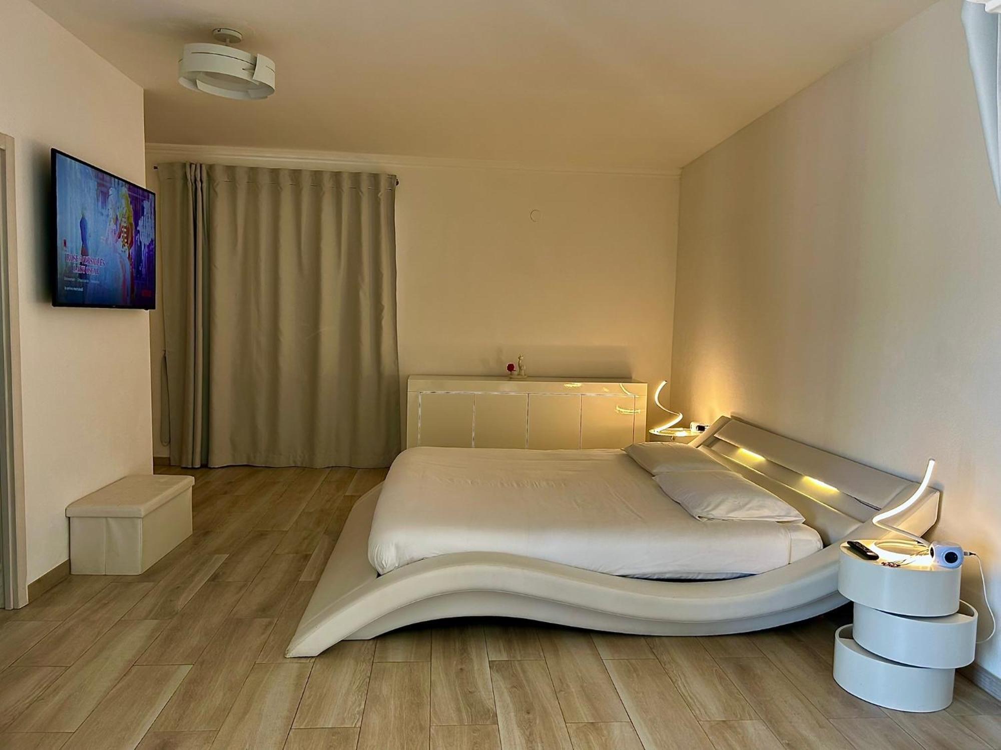 Guest House - La Bella Vita Орозеи Экстерьер фото